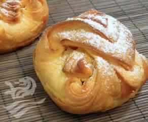 Trouxinha Folhada De Abóbora Com Coco